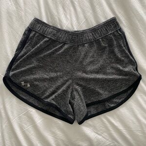 Under Armour Women's Athletic Shorts Small Charcoal